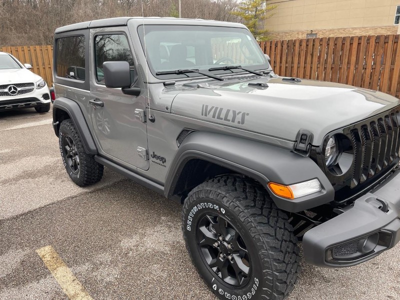 Jeep Wrangler Vehicle Full-screen Gallery Image 5