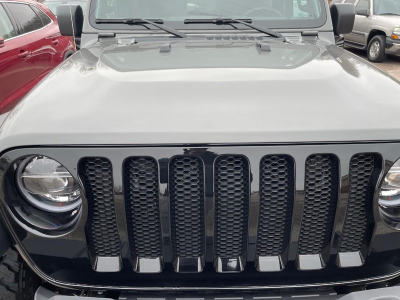 Jeep Wrangler Vehicle Full-screen Gallery Image 8