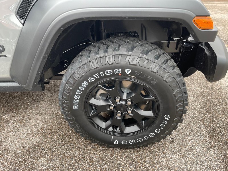 Jeep Wrangler Vehicle Full-screen Gallery Image 9