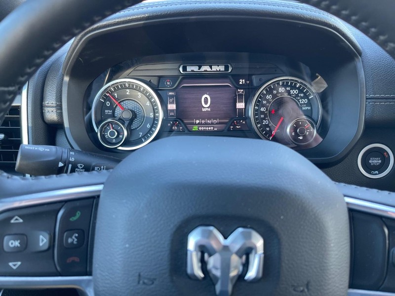 Ram 1500 Vehicle Full-screen Gallery Image 9