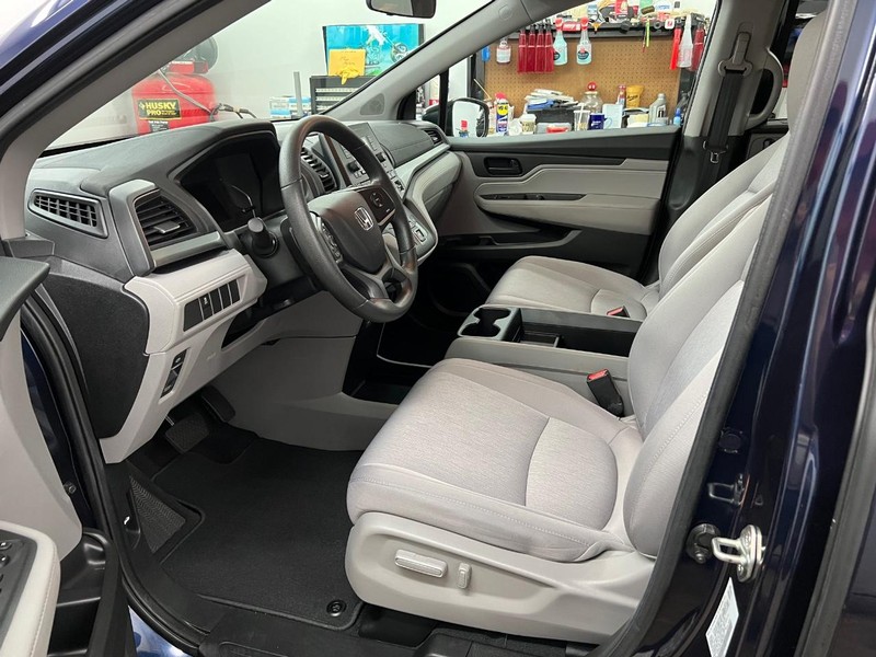 Honda Odyssey Vehicle Full-screen Gallery Image 5