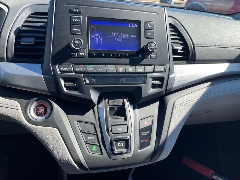 Honda Odyssey Vehicle Full-screen Gallery Image 6