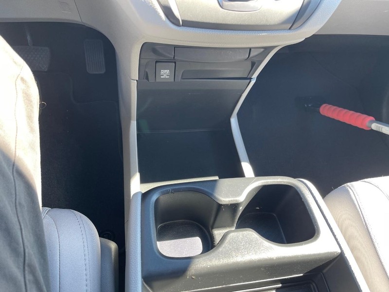 Honda Odyssey Vehicle Full-screen Gallery Image 9
