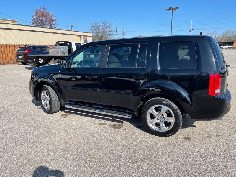 Honda Pilot Vehicle Full-screen Gallery Image 2