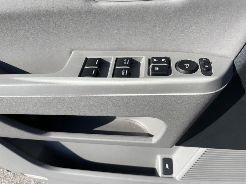 Honda Pilot Vehicle Full-screen Gallery Image 13