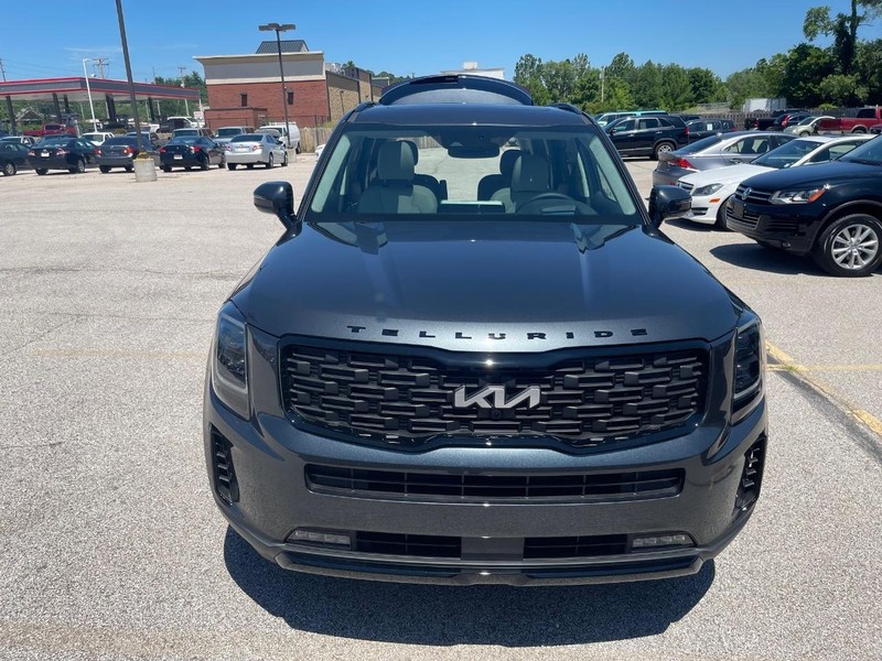 Kia Telluride Vehicle Full-screen Gallery Image 2