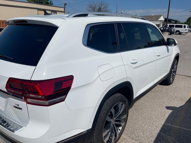 Volkswagen Atlas Vehicle Full-screen Gallery Image 4