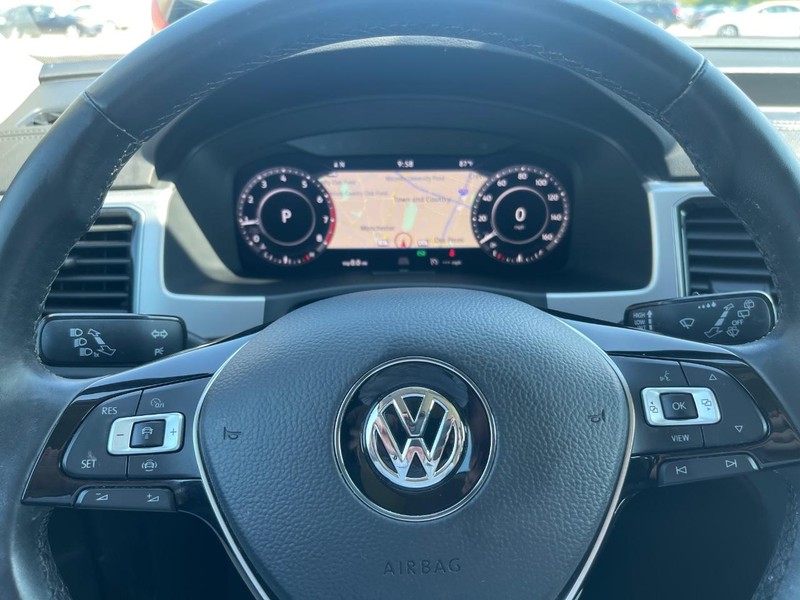 Volkswagen Atlas Vehicle Full-screen Gallery Image 7