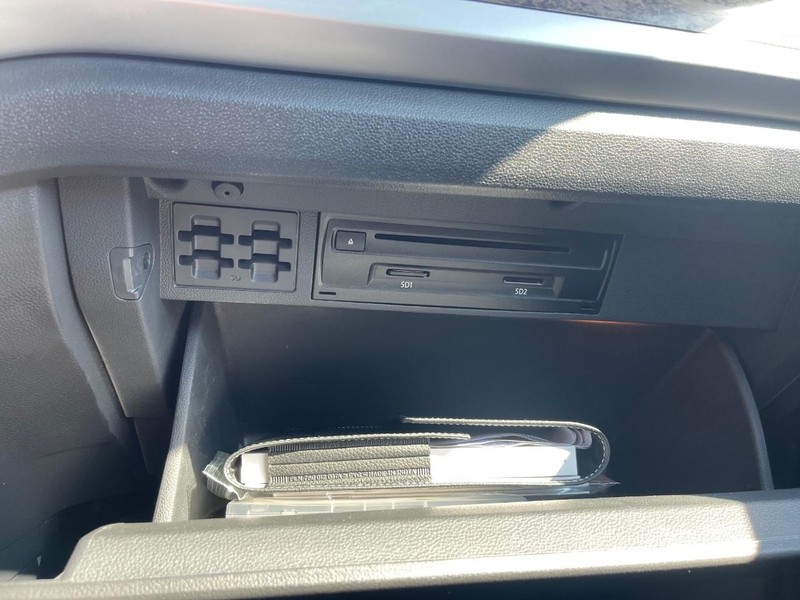 Volkswagen Atlas Vehicle Full-screen Gallery Image 11