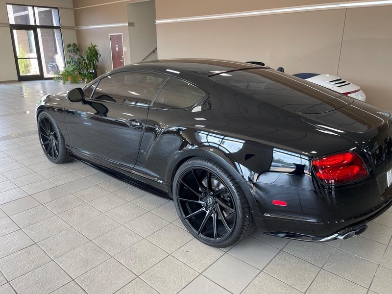 Bentley Continental GT V8 S Vehicle Full-screen Gallery Image 2