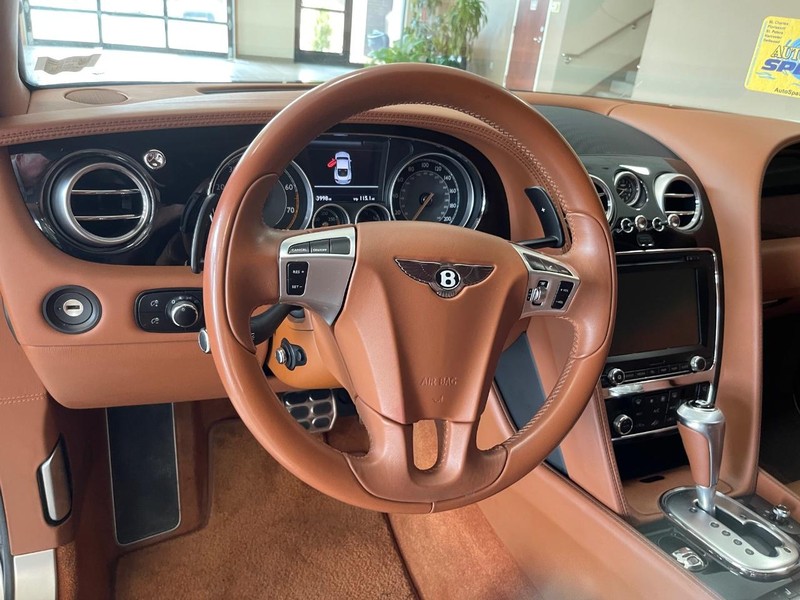Bentley Continental GT V8 S Vehicle Full-screen Gallery Image 7