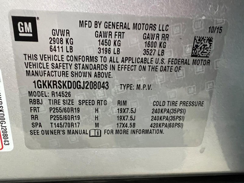 GMC Acadia Vehicle Full-screen Gallery Image 8
