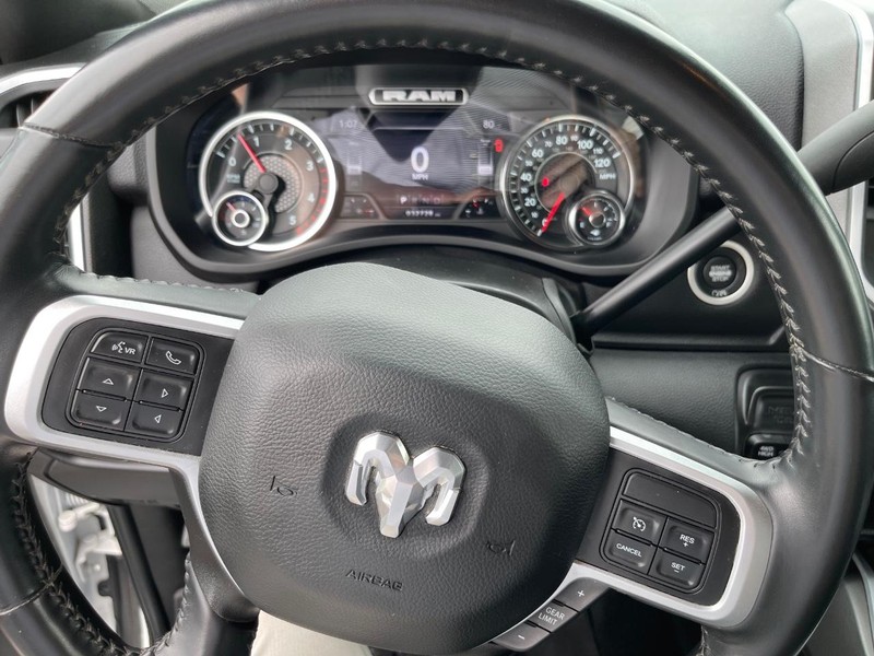 Ram 2500 Vehicle Full-screen Gallery Image 14
