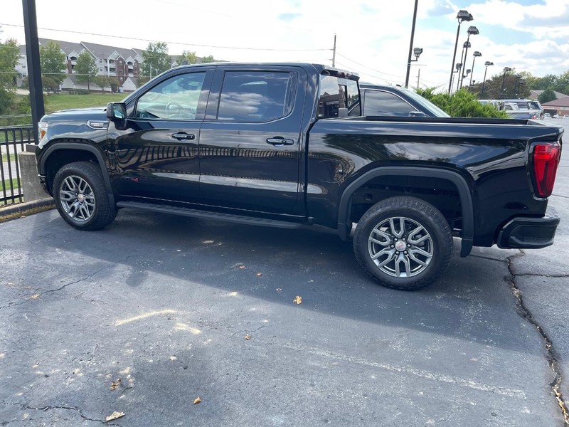 GMC Sierra 1500 Vehicle Full-screen Gallery Image 4