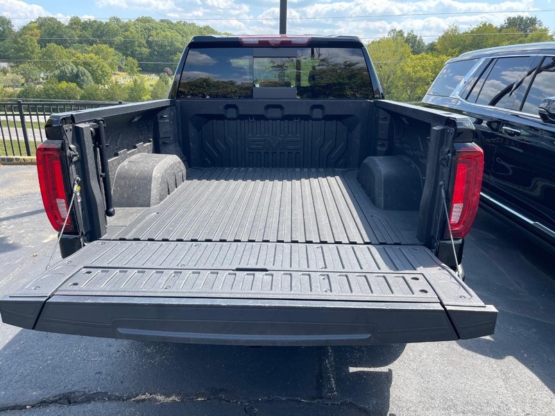 GMC Sierra 1500 Vehicle Full-screen Gallery Image 7
