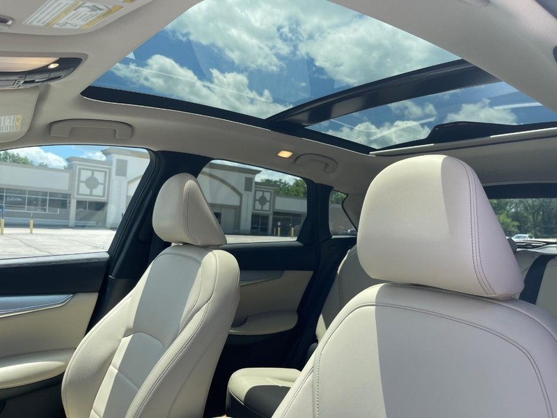 INFINITI QX50 Vehicle Full-screen Gallery Image 13