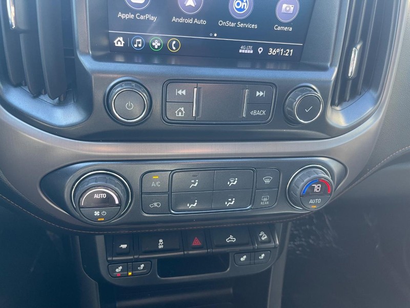 GMC Canyon Vehicle Full-screen Gallery Image 16