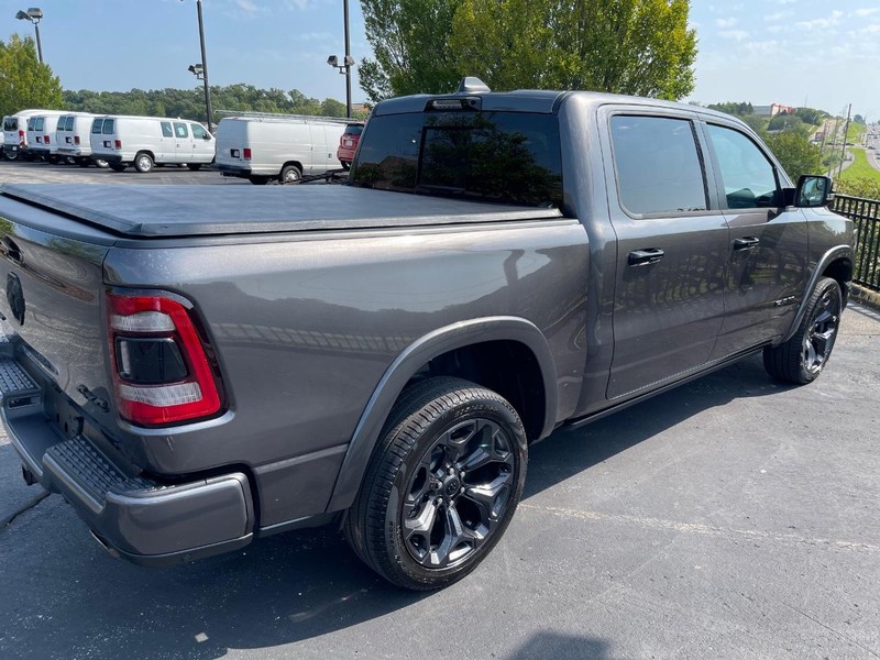 Ram 1500 Vehicle Full-screen Gallery Image 6