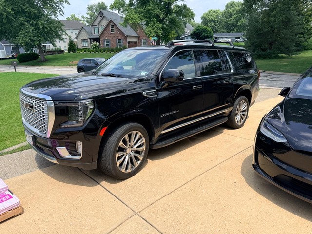 GMC Yukon XL Denali - Ballwin MO