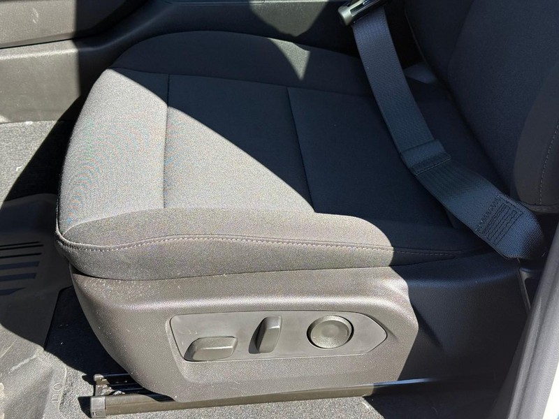 Chevrolet Colorado Vehicle Full-screen Gallery Image 10