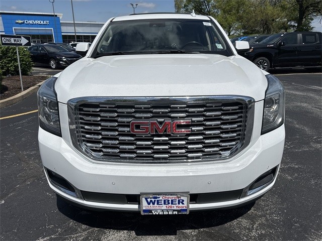 GMC Yukon XL Vehicle Full-screen Gallery Image 27