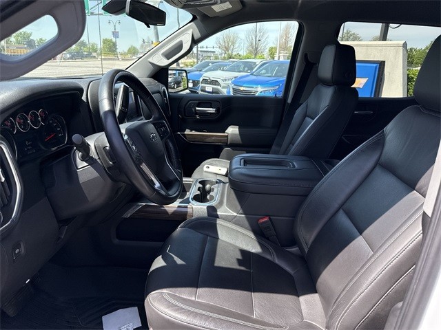 Chevrolet Silverado 1500 Vehicle Full-screen Gallery Image 19