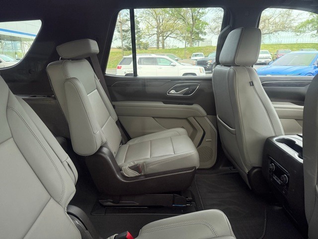 Chevrolet Tahoe Vehicle Full-screen Gallery Image 9