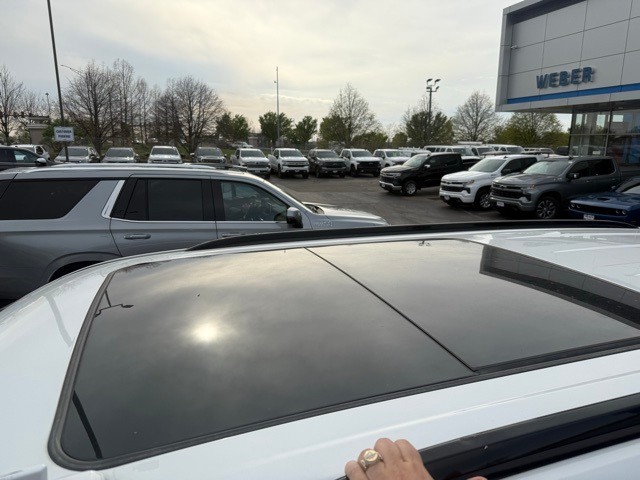 Chevrolet Tahoe Vehicle Full-screen Gallery Image 12
