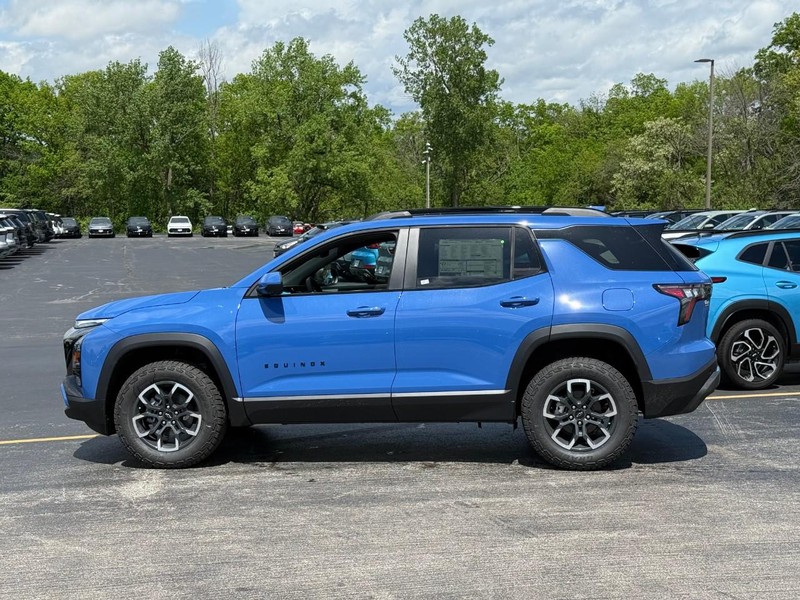 Chevrolet Equinox Vehicle Full-screen Gallery Image 2