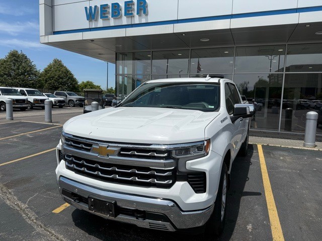 Chevrolet Silverado 1500 Vehicle Full-screen Gallery Image 2