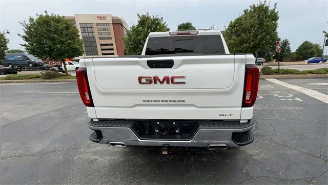 GMC Sierra 1500 Vehicle Full-screen Gallery Image 7