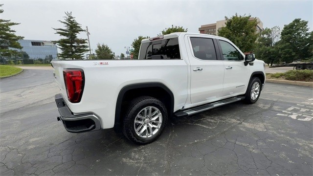 GMC Sierra 1500 Vehicle Full-screen Gallery Image 8