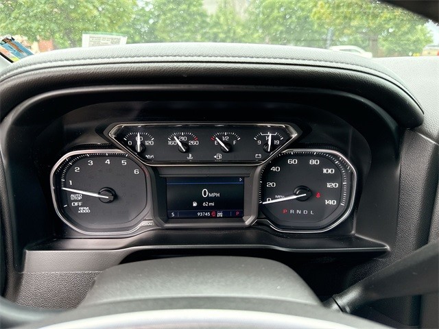 GMC Sierra 1500 Vehicle Full-screen Gallery Image 12