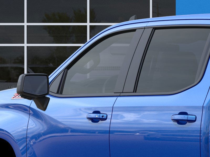 Chevrolet Silverado 1500 Vehicle Full-screen Gallery Image 12