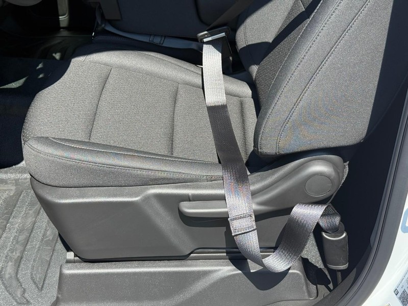 Chevrolet Silverado 1500 Vehicle Full-screen Gallery Image 8