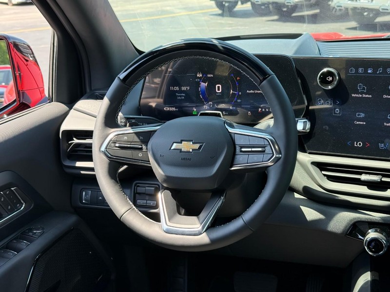 Chevrolet Silverado EV Vehicle Full-screen Gallery Image 7