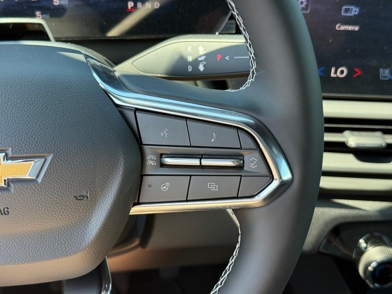 Chevrolet Silverado EV Vehicle Full-screen Gallery Image 14