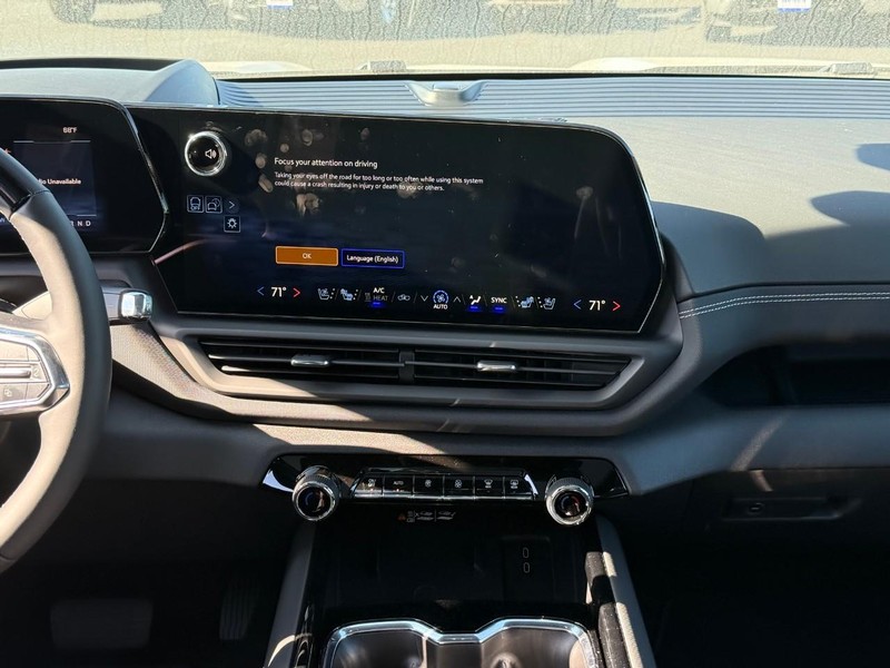 Chevrolet Silverado EV Vehicle Full-screen Gallery Image 8