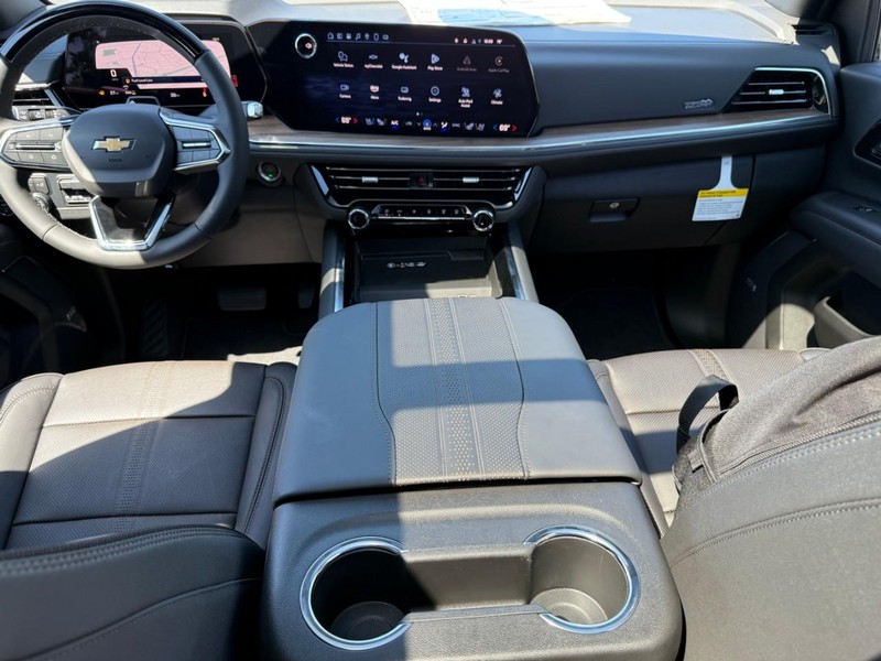 Chevrolet Tahoe Vehicle Full-screen Gallery Image 6