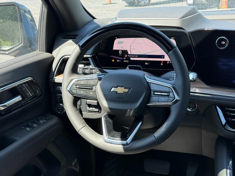 Chevrolet Tahoe Vehicle Full-screen Gallery Image 7