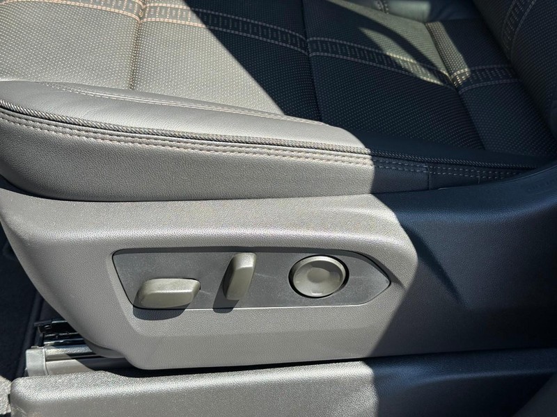 Chevrolet Tahoe Vehicle Full-screen Gallery Image 13