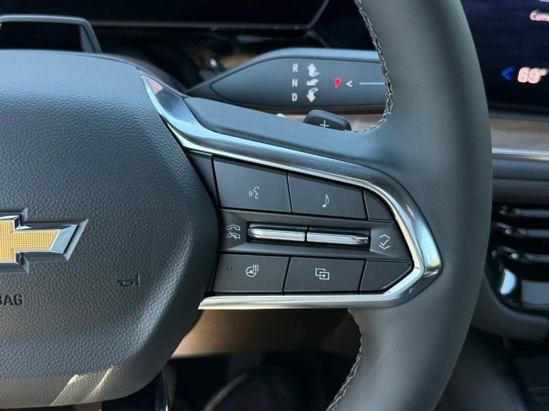 Chevrolet Tahoe Vehicle Full-screen Gallery Image 15