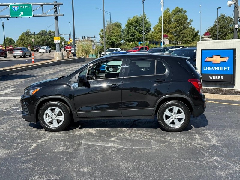 Chevrolet Trax Vehicle Full-screen Gallery Image 2