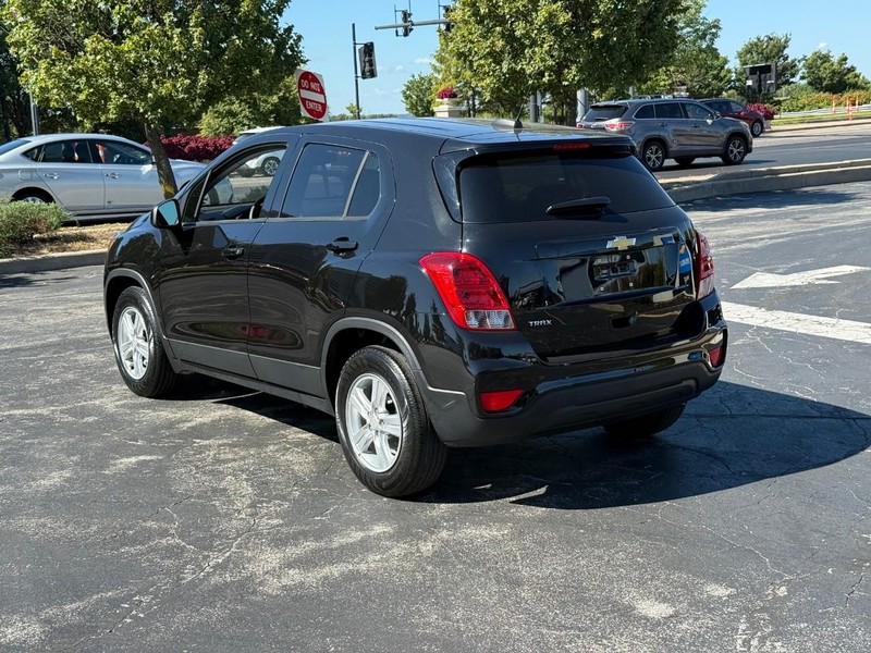 Chevrolet Trax Vehicle Full-screen Gallery Image 3