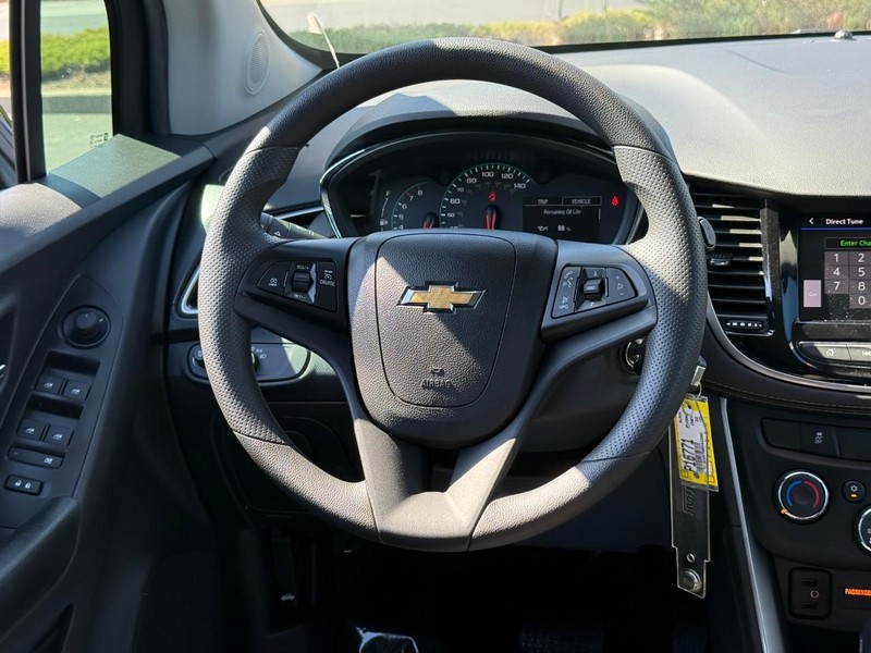 Chevrolet Trax Vehicle Full-screen Gallery Image 12