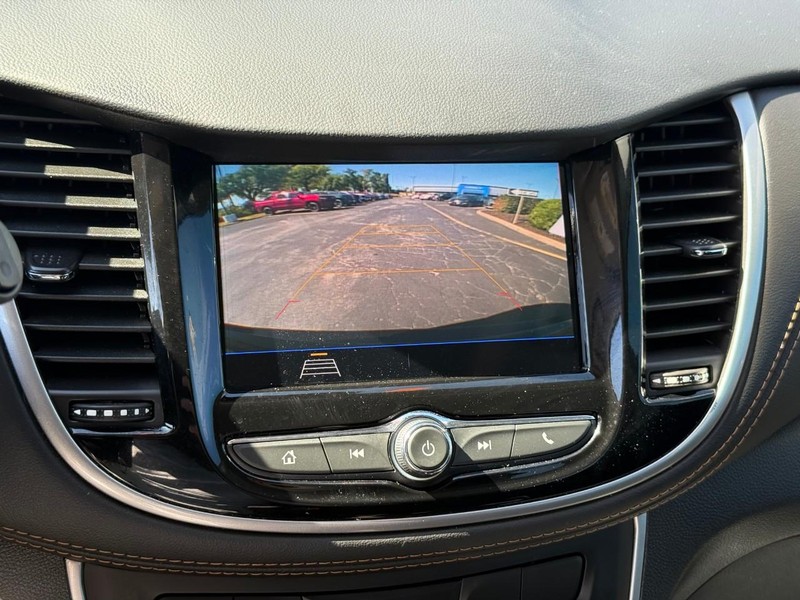 Chevrolet Trax Vehicle Full-screen Gallery Image 22