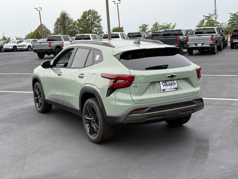 Chevrolet Trax Vehicle Full-screen Gallery Image 3