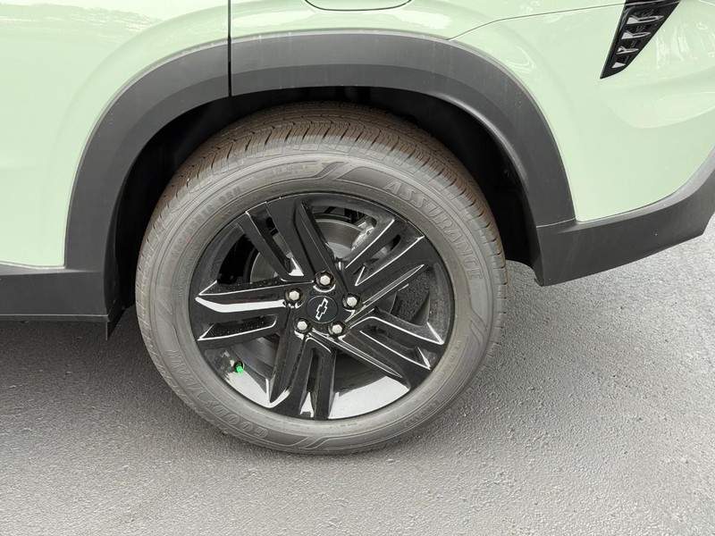 Chevrolet Trax Vehicle Full-screen Gallery Image 4