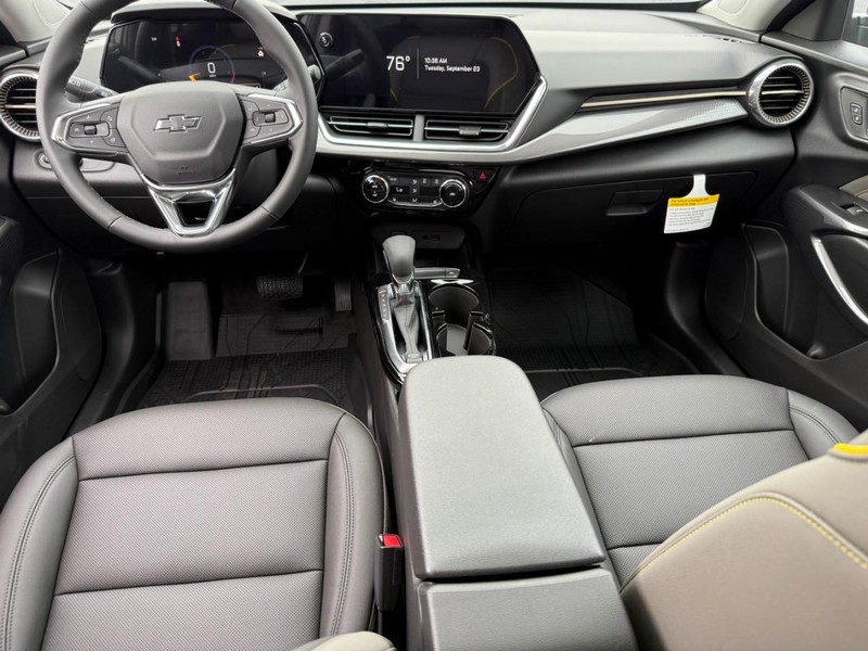 Chevrolet Trax Vehicle Full-screen Gallery Image 6