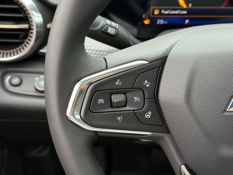 Chevrolet Trax Vehicle Full-screen Gallery Image 13